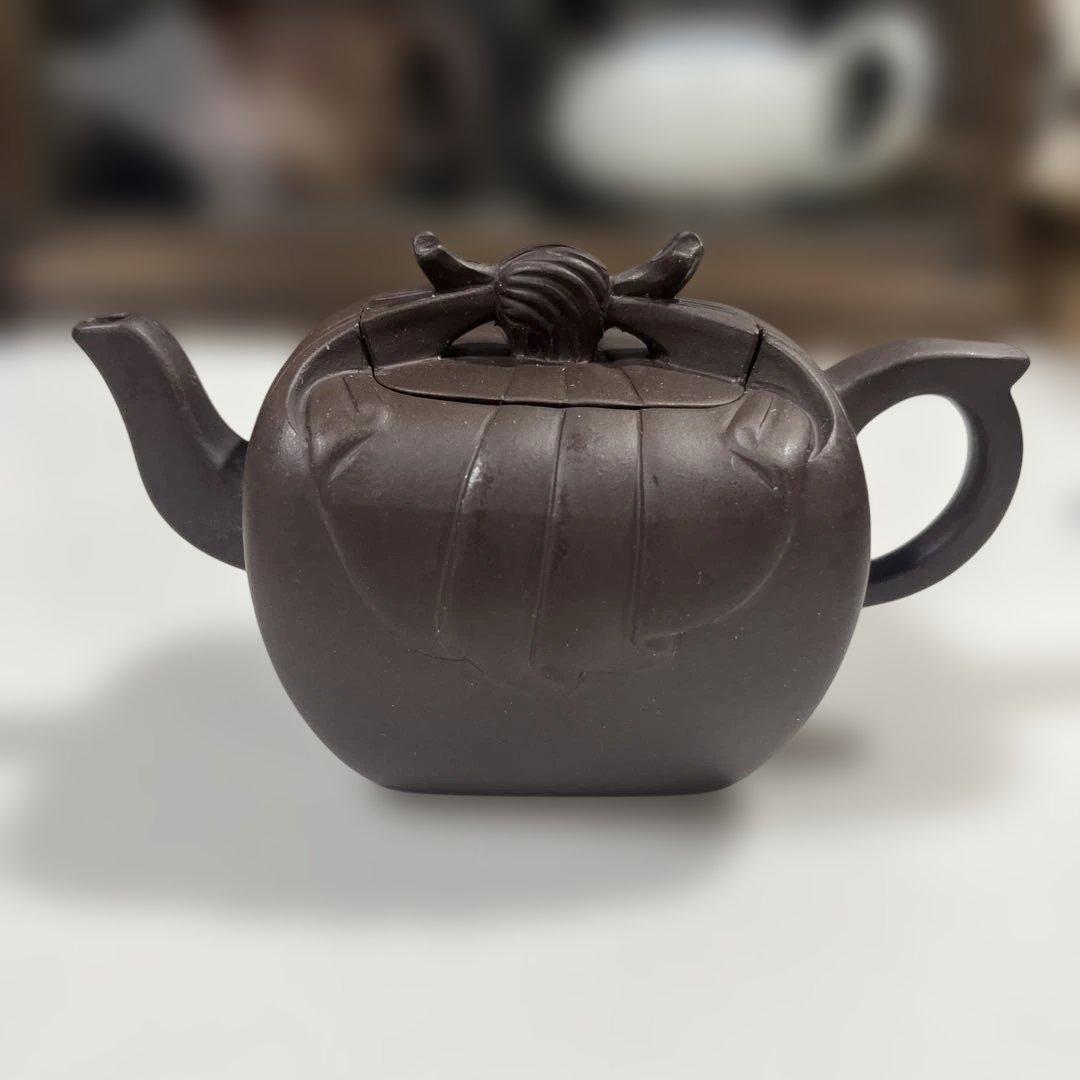 中国紫砂壶 急須　包袱形　朱泥 齊虹 銘