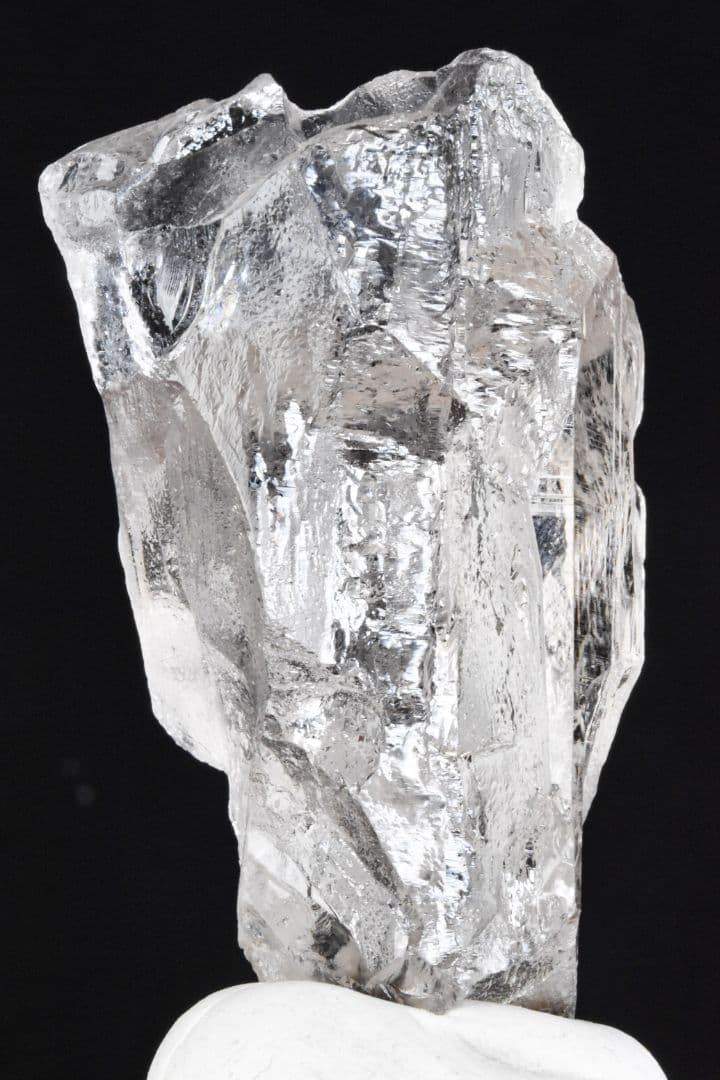 ガネーシュヒマール ラパ産 剥離痕に覆われたライトスモーキークォーツ02