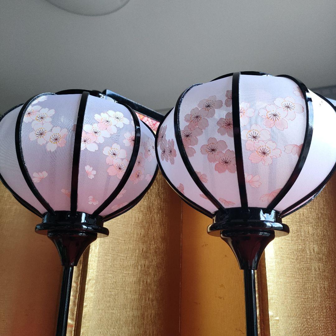 雛道具　雪洞　こはる13号黒塗コードレス(高さ36cm)　桜橘(高さ約21cm)