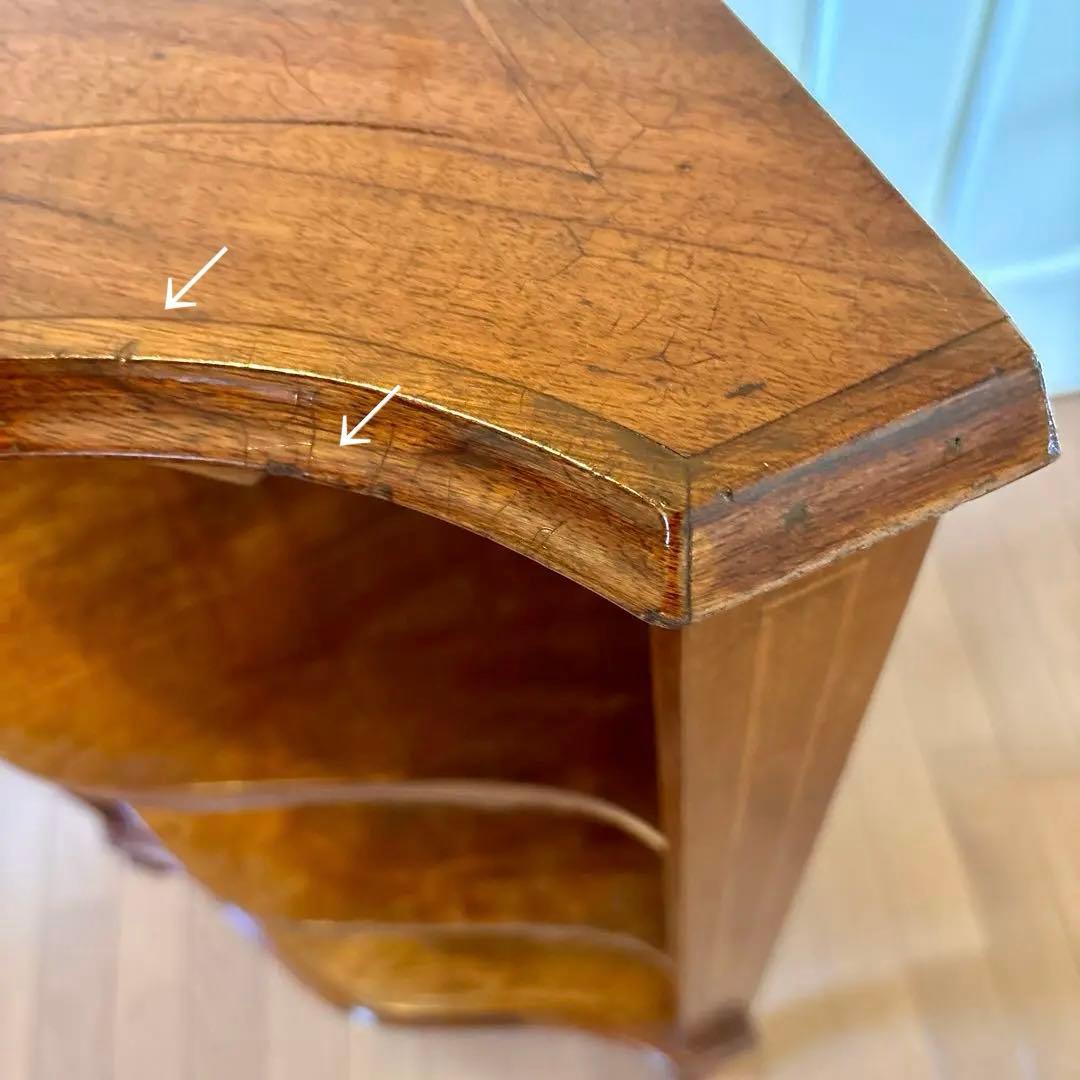 カモミール様 ご購入☆イタリア アンティーク 猫足 3段 飾り棚(レース付き)