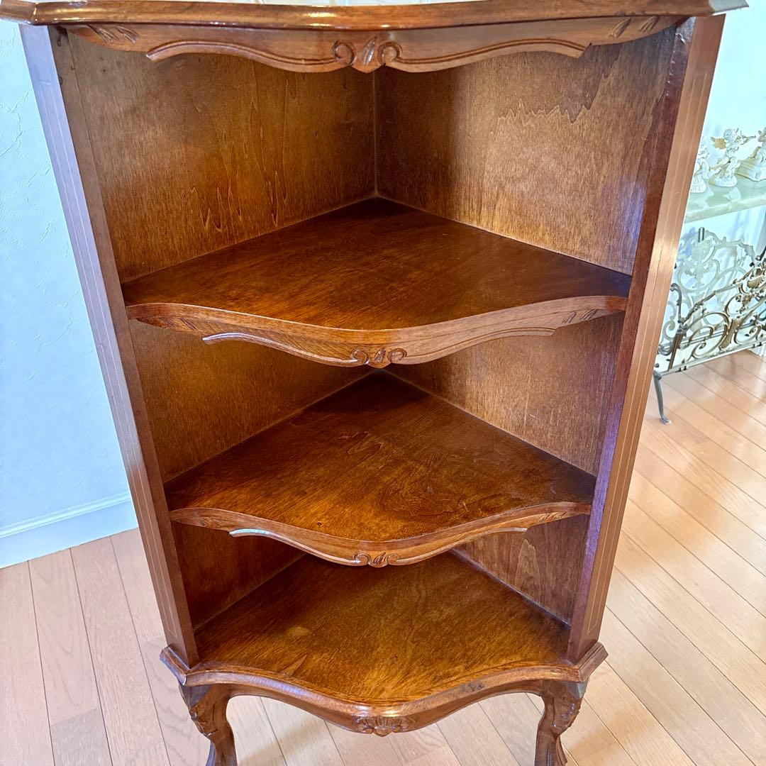 カモミール様 ご購入☆イタリア アンティーク 猫足 3段 飾り棚(レース付き)