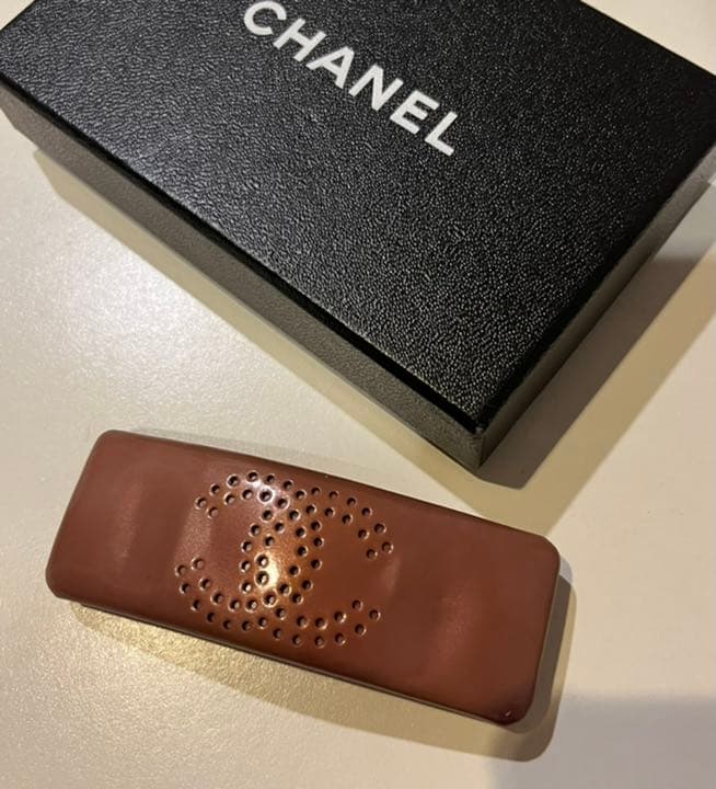 シャネル☆バレッタ　ココマーク　ロゴ　ヘアピン　ヘアアクセ　ヴィンテージ　茶革
