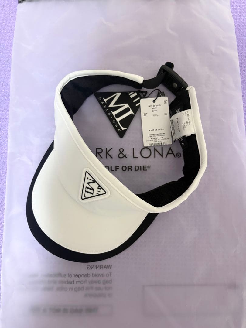新品未使用タグ付き　MARK&LONA サンバイザー