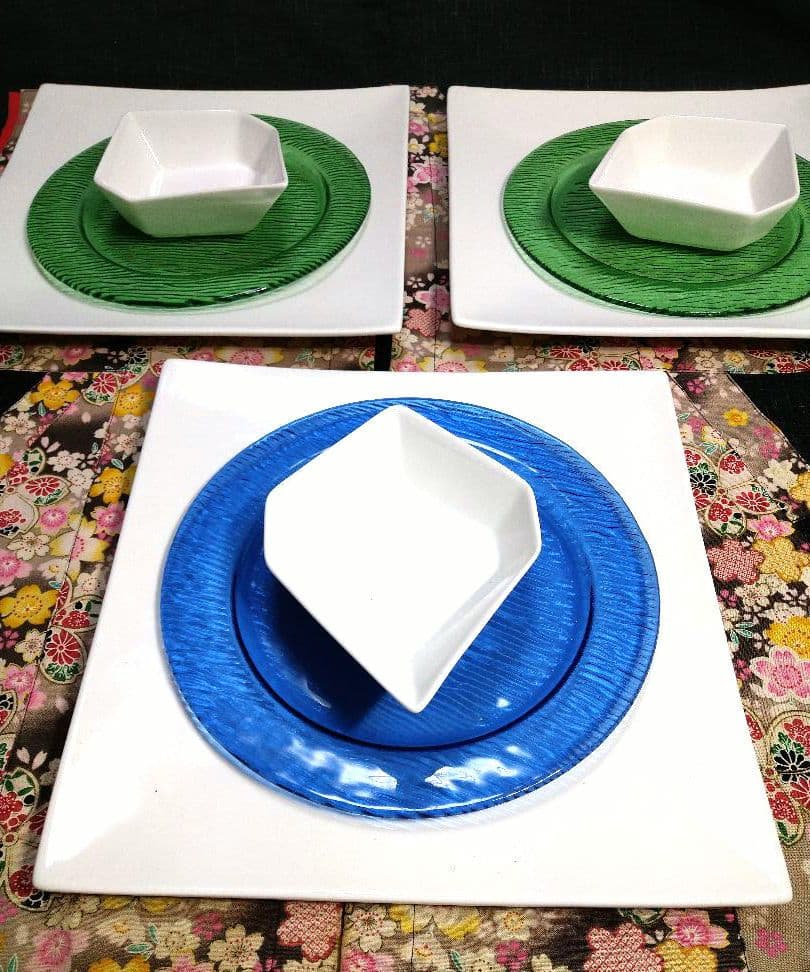 ♥大人気のパーティーセット♥素敵なディスプレイ♥新品・オシャレな3種類3組１２皿