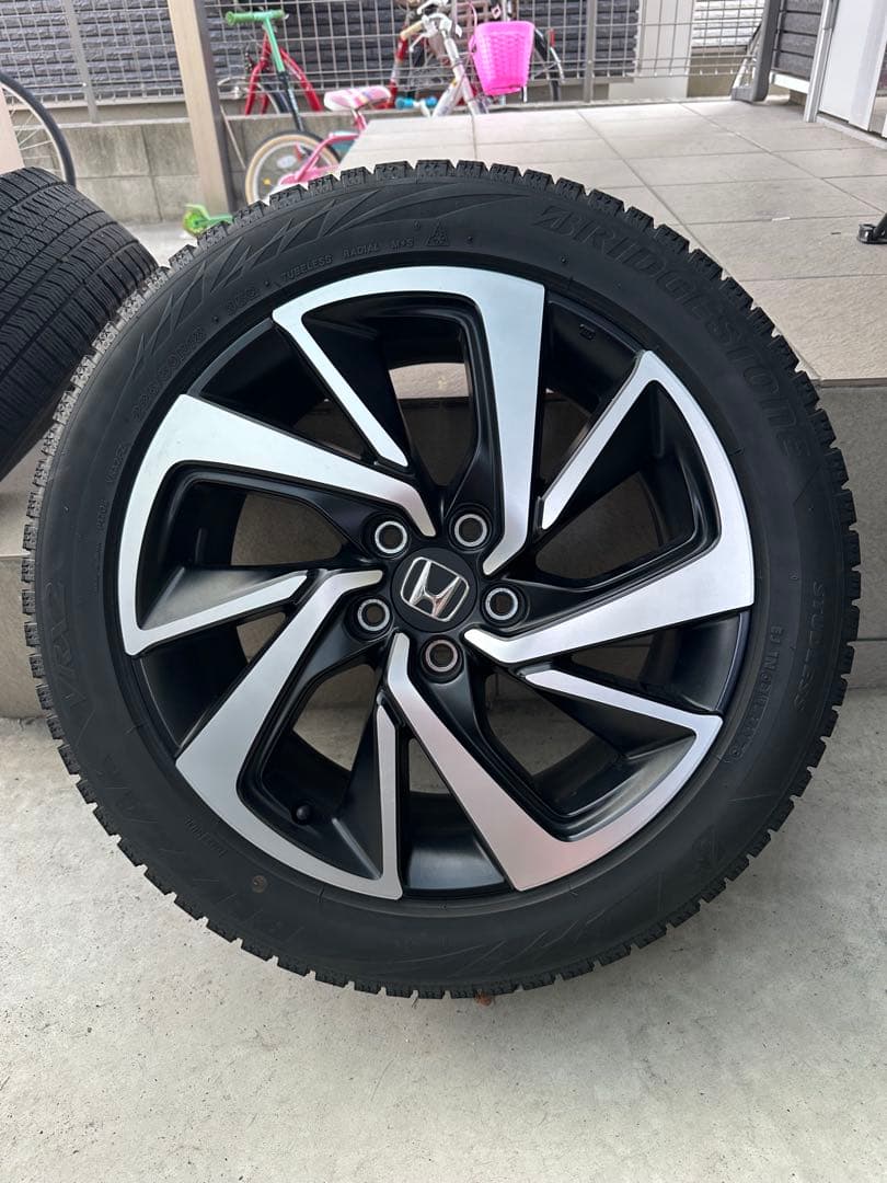 ヴェゼル 美品 18インチ スタッドレス タイヤ ホイール セット オデッセイ