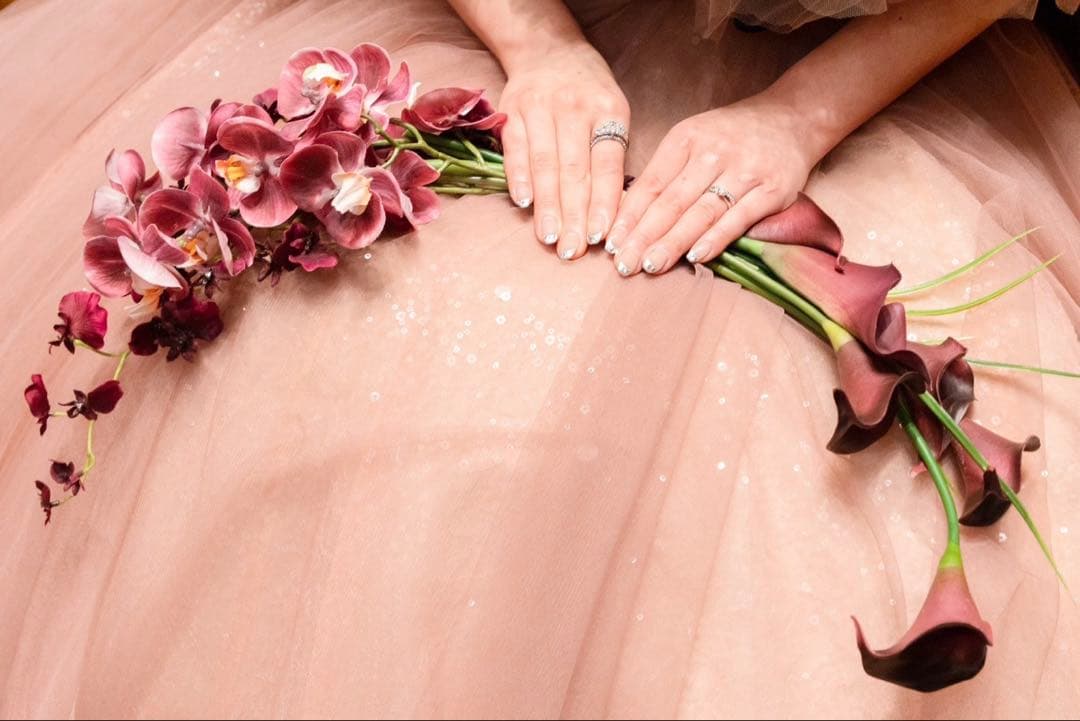 ウェディングブーケ　バレリーナブーケ　カラー　胡蝶蘭