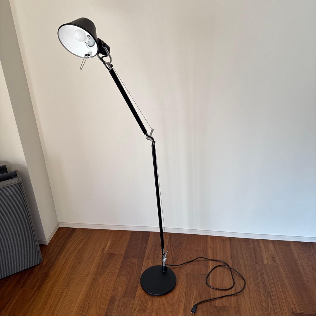 Artemide　TOLOMEO 　アルテミデ　トロメオ　（フロアランプ）