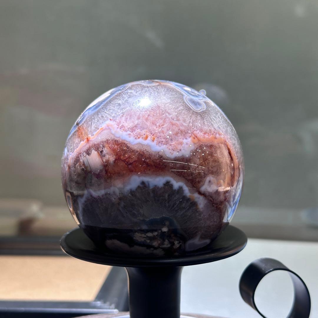 天然石 ブラック桜瑪瑙のスフィア　丸玉　置物G.141