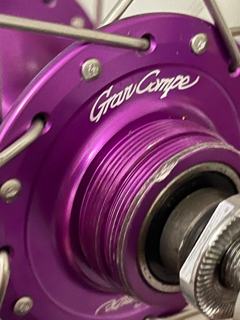 グランコンペ廃盤カラーハブ　手組みピストホイール(後輪) 片側ネジ山不良700C