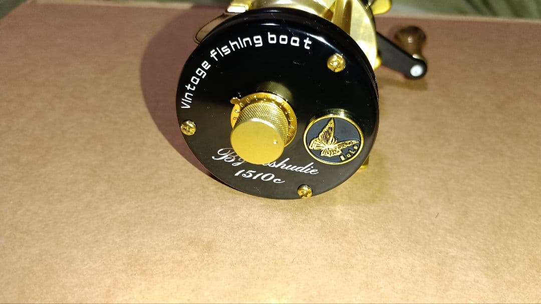 レトロ　ヴィンテージ オールド　丸型リール バタフライ 新品