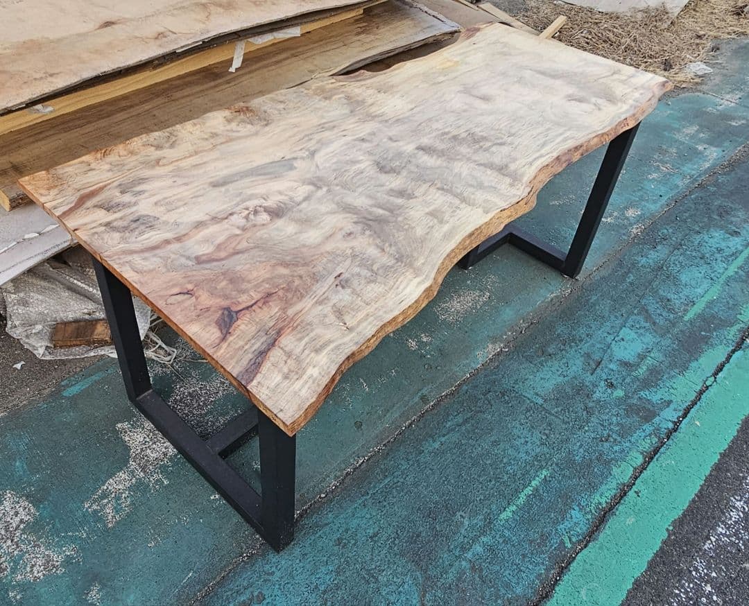 週末特別価格　栃　一枚板　ダイニング　テーブル　リビング　アイアン　カウンター