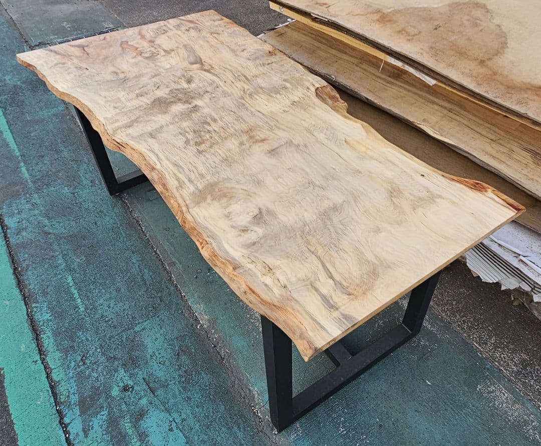 週末特別価格　栃　一枚板　ダイニング　テーブル　リビング　アイアン　カウンター