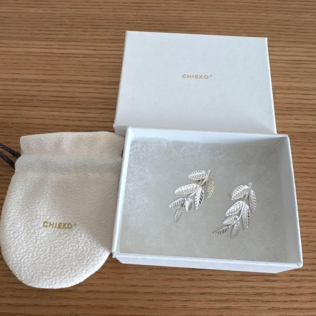 chieko＋リーフピアス　シルバー　新品未使用