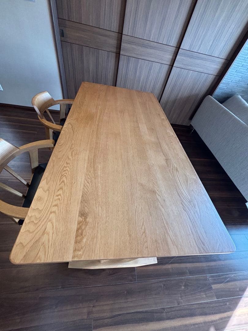 ダイニングテーブル　天然木製　２脚　オーク