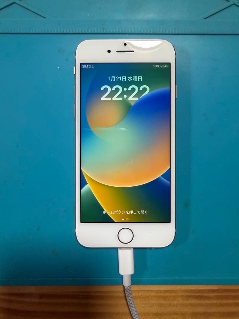 お*り様 iPhone 8 ゴールド 64G SIMフリー