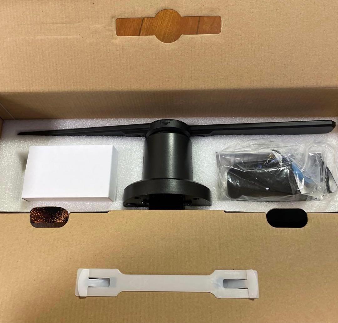 ３D ホログラム　ディスプレイ