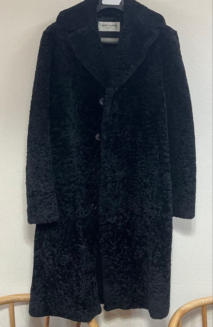 z*9様 『オークション価格』美品 SAINT LAURENT ブラック チェス