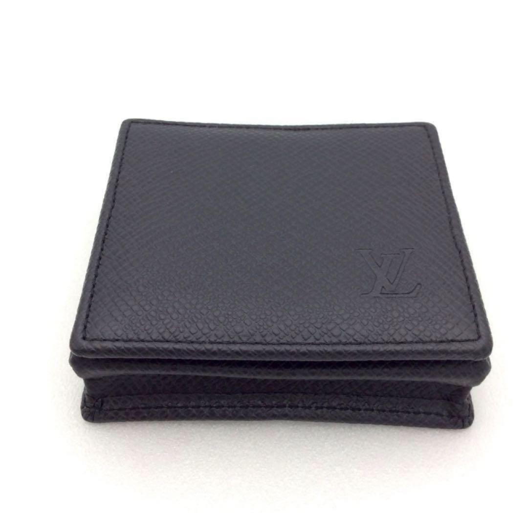 新品同様 ルイヴィトン タイガ 黒 メンズ 小銭入れ ケース ボワット