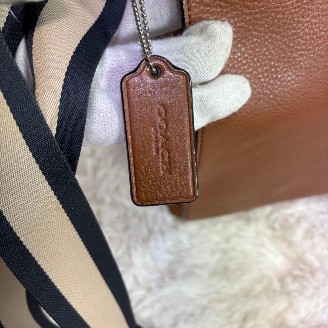 kenken様コーチ サリバン スムース メッセンジャーバッグ ブラウン A4