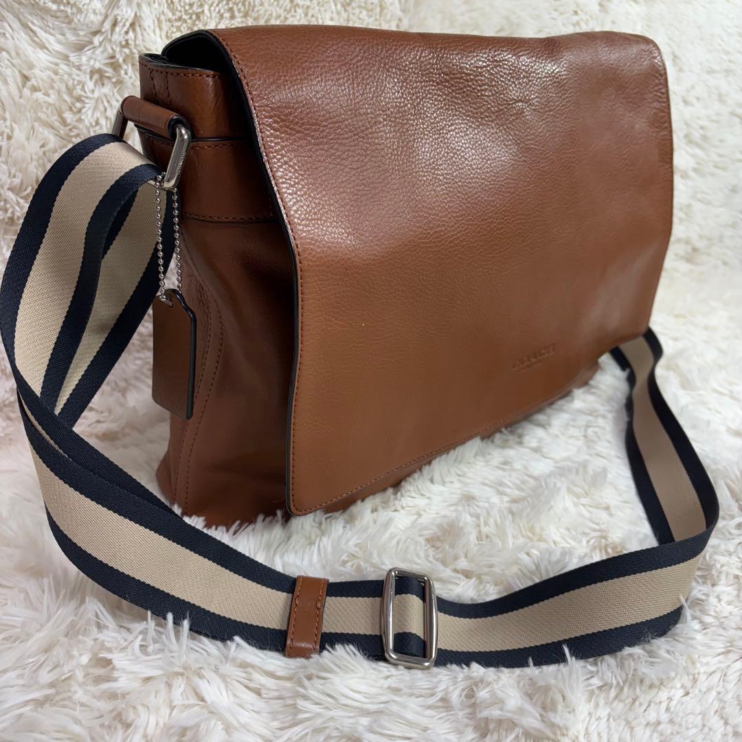 kenken様コーチ サリバン スムース メッセンジャーバッグ ブラウン A4