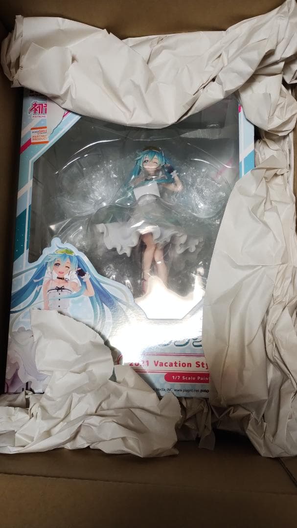 新品未開封品　レーシングミク 2021 Vacation Style Ver.