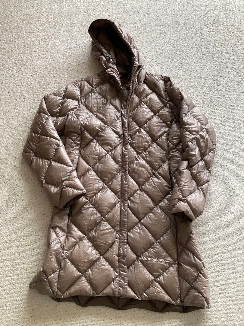 ダウンコート　薄手