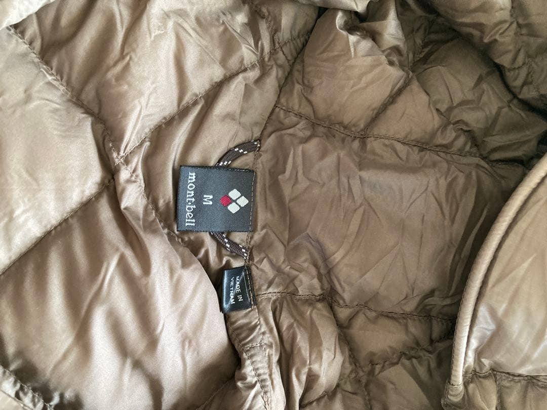 ダウンコート　薄手