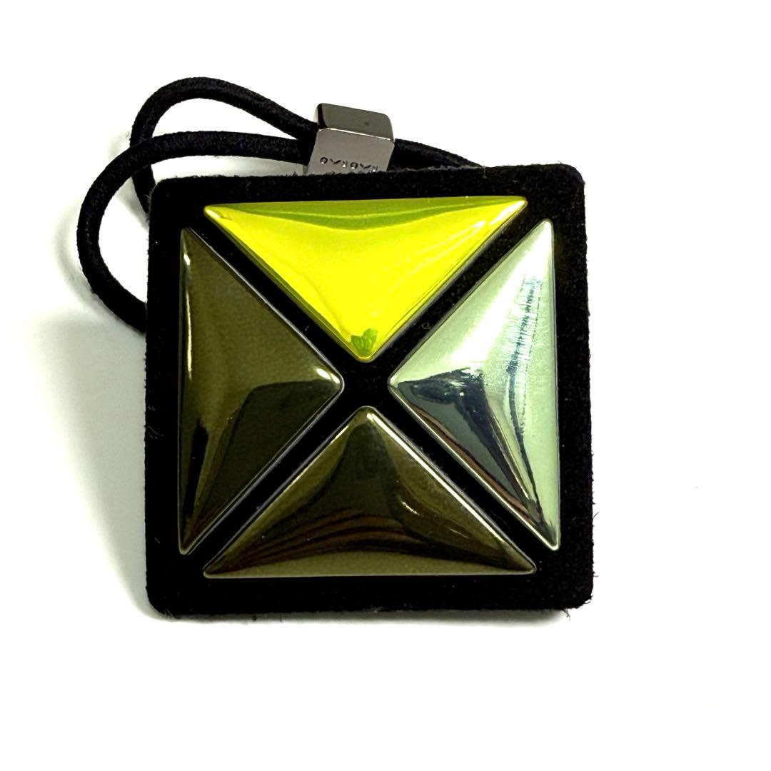 美品　バオバオイッセイミヤケ　バイカラー　ヘアゴム　メタリック　グリーン