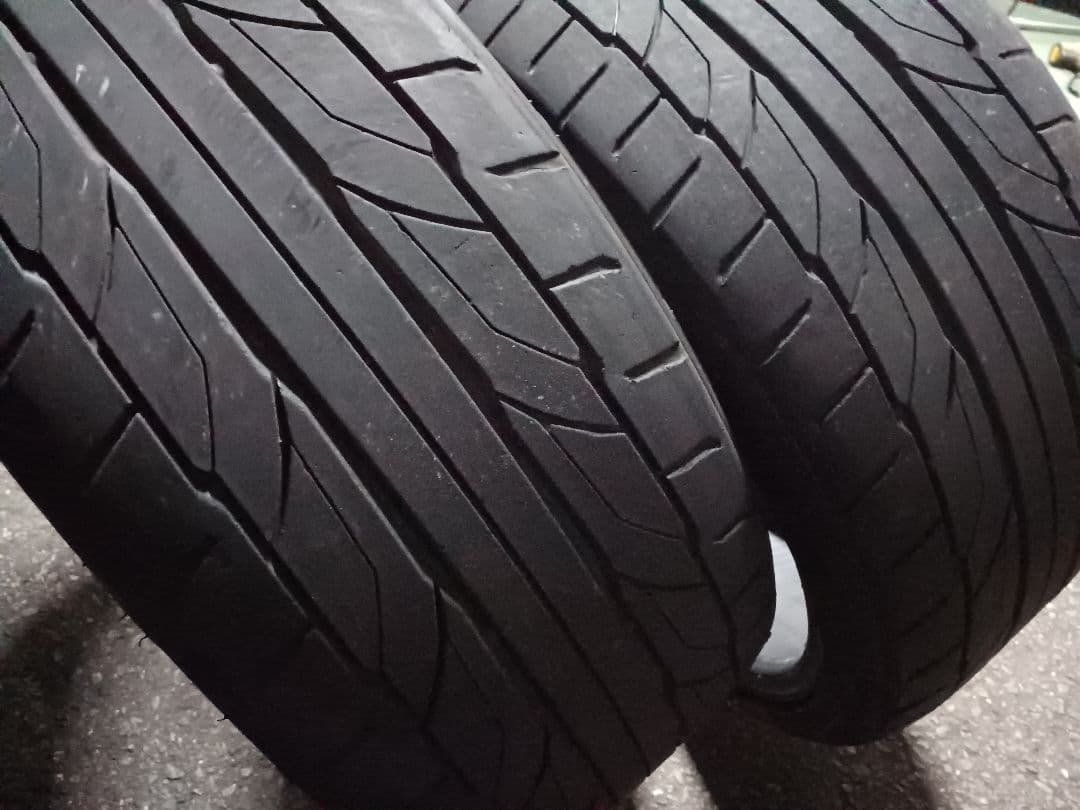 golffun33235/35R20 2本 6分山 ニットー NT555