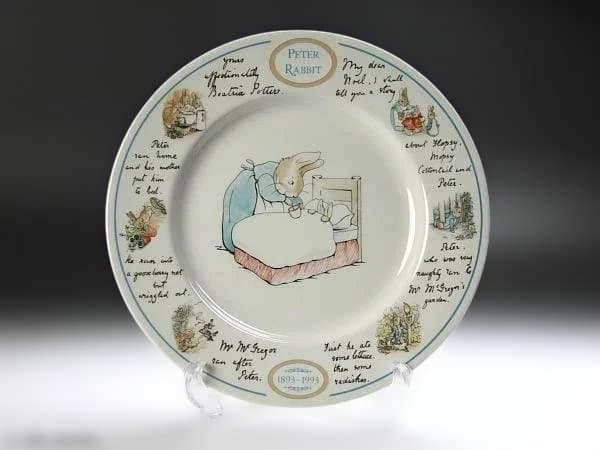 １００周年記念　ビンテージ　ピーターラビット　ディナープレートウエッジウッド