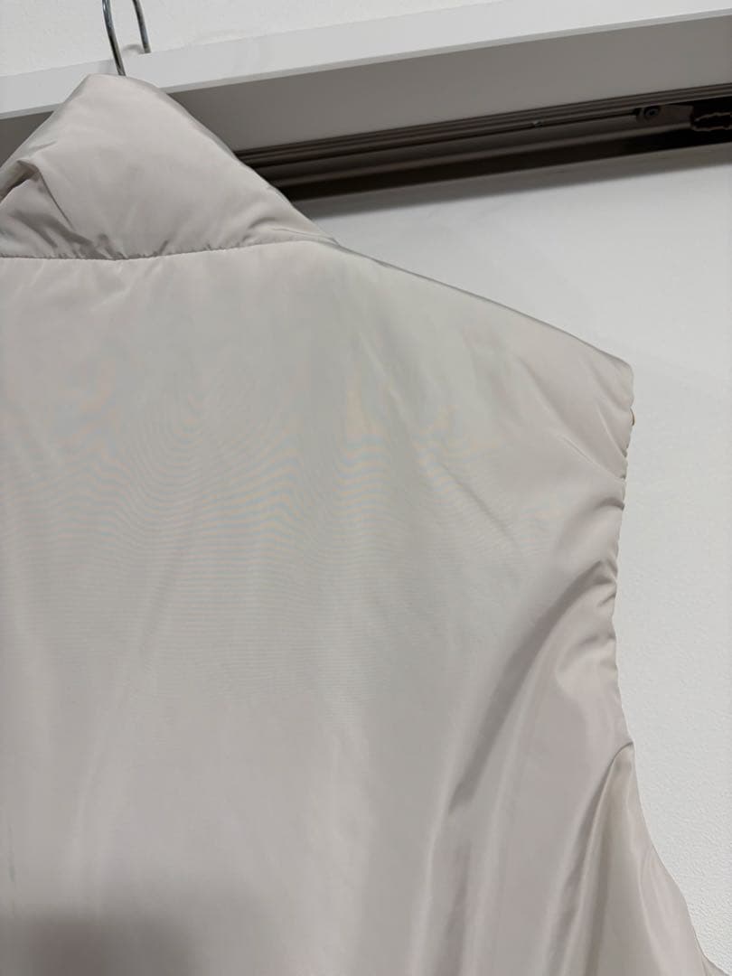 美品✨23区 ダウンベスト　ホワイト　38 中綿 パティング ベスト　洗える