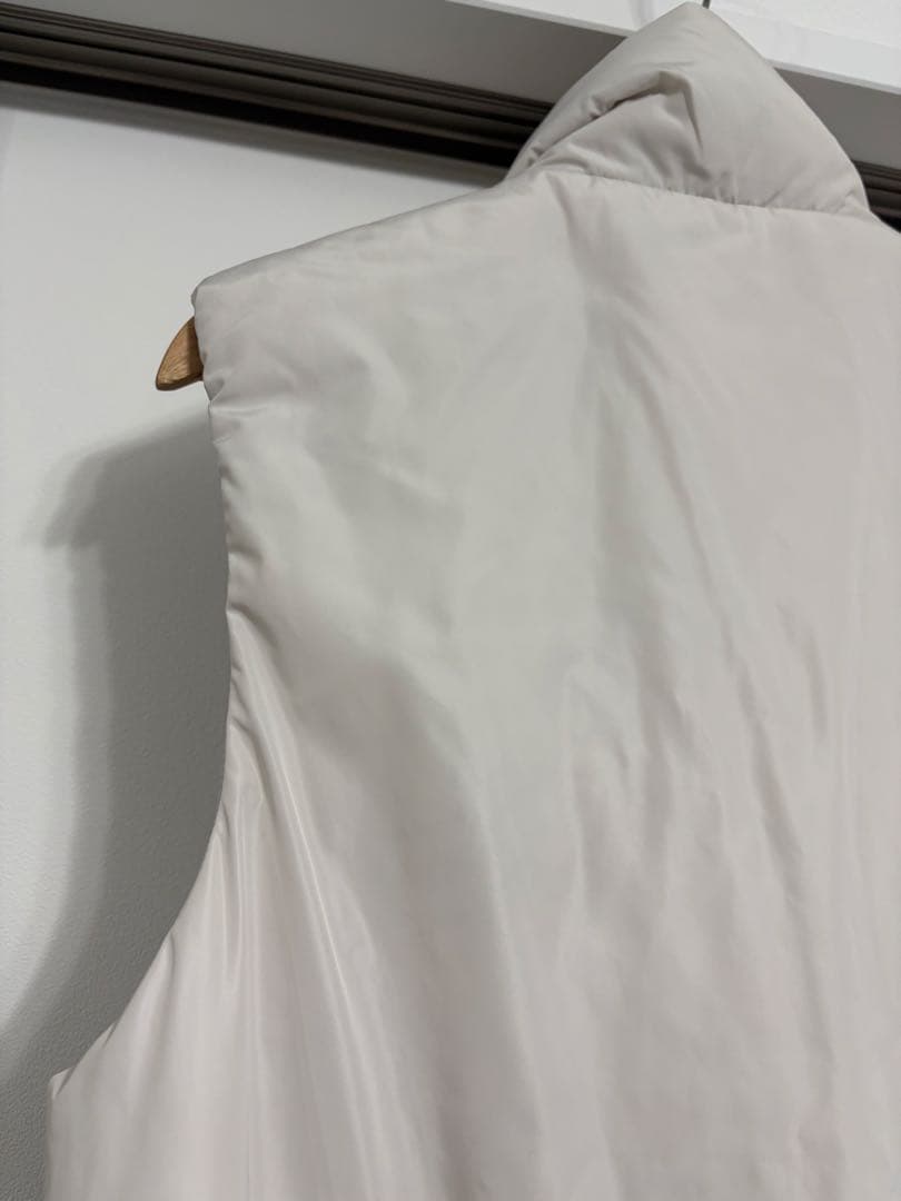 美品✨23区 ダウンベスト　ホワイト　38 中綿 パティング ベスト　洗える