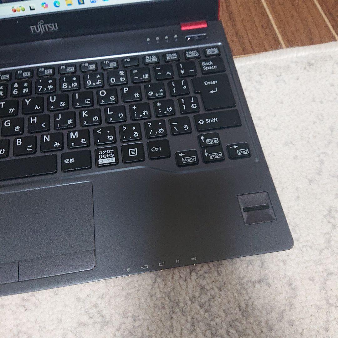 Fujitsu LIFEBOOK U シリーズ 13.3インチ