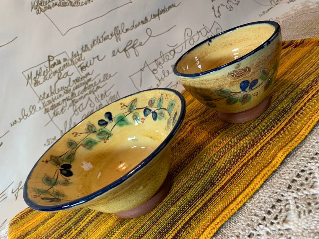 フランス製　プロバンスのビンテージの女性作家の素敵なオリーブ柄の小鉢2個セット！