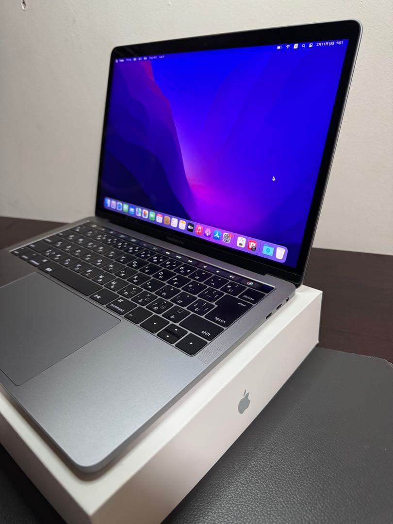 MacBook Pro 2016、13インチ、スペースグレイ。