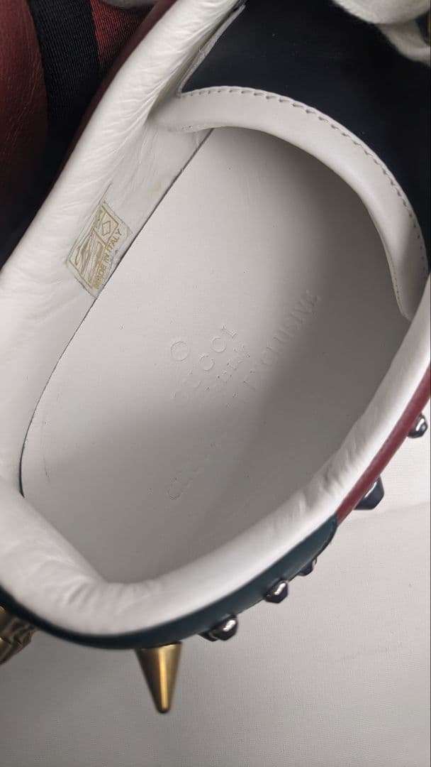 美品　超レア　グッチ　スニーカー　エナメル　ビー　パール　インターロッキング