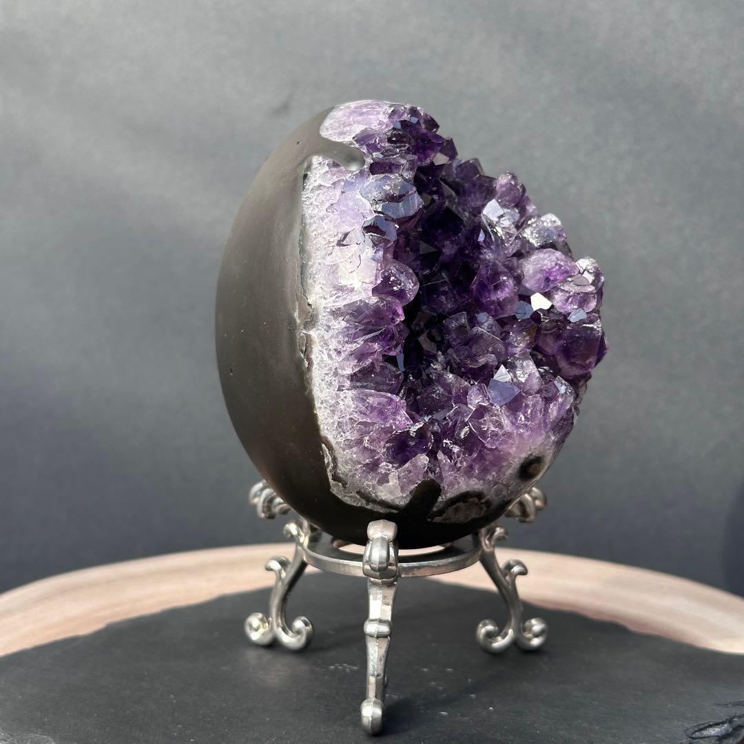 ウルグアイ産❣️天然石 アメジストの龍卵　置物G.100