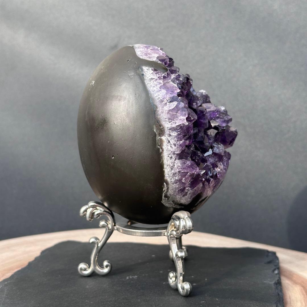 ウルグアイ産❣️天然石 アメジストの龍卵　置物G.100