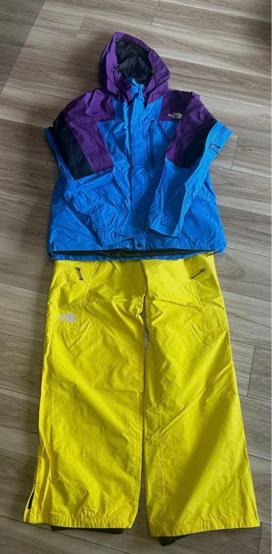 ノースフェイス　スノーウェア