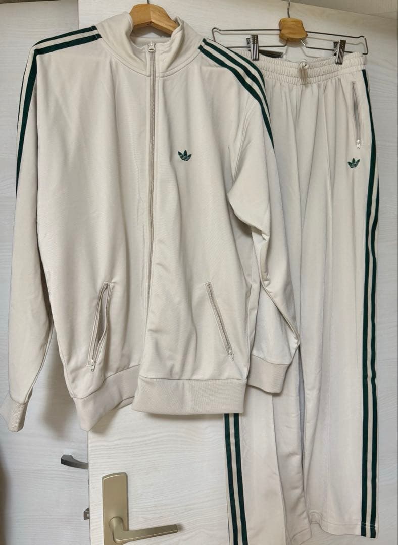 値下げ！adidas トラックジャケット 上下　ジェンダーニュートラル