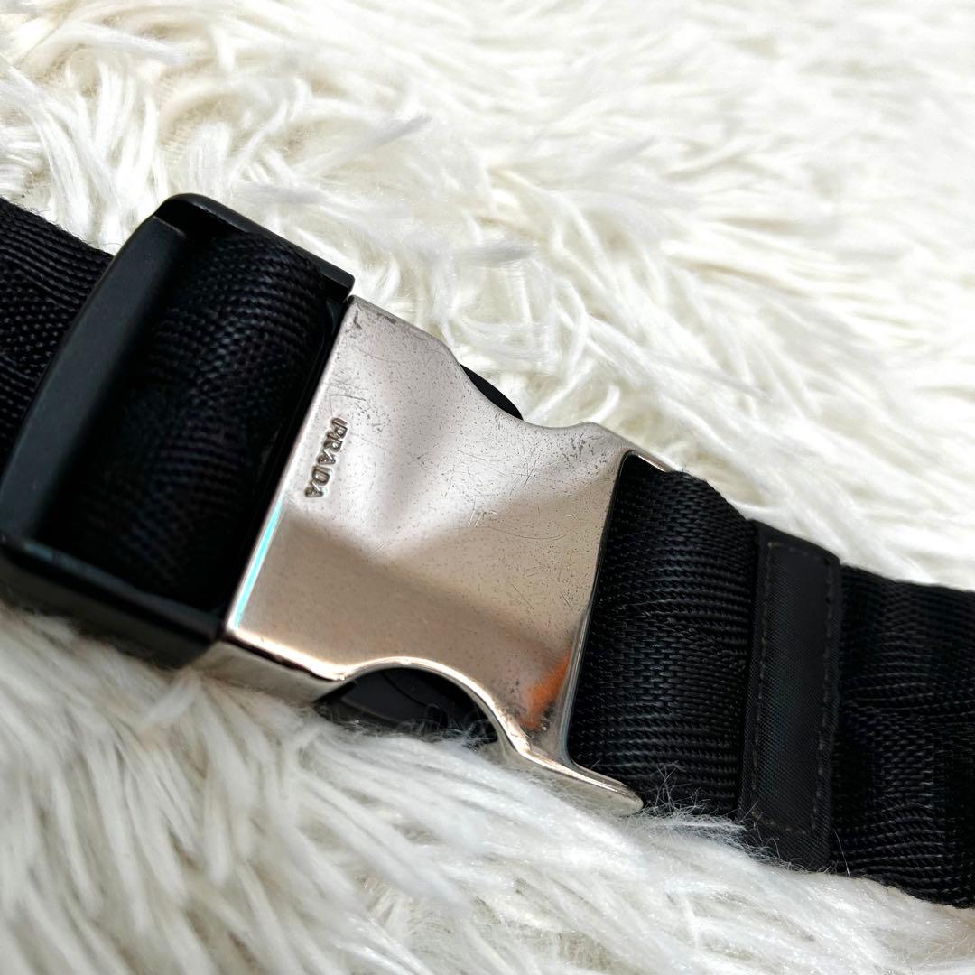 希少　PRADA ボディバッグ　ショルダーバッグ　巾着　ナイロン　三角ロゴ　黒