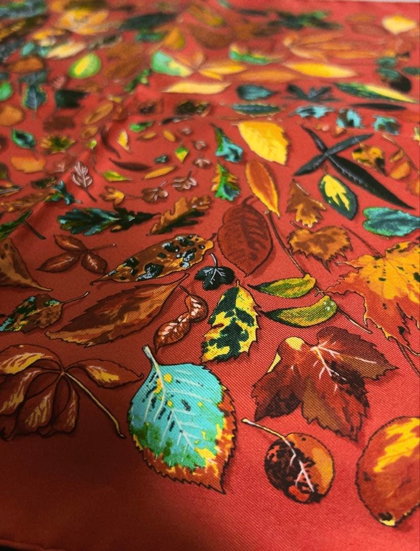 エルメス　HERMES カレ40 スカーフ　未使用品