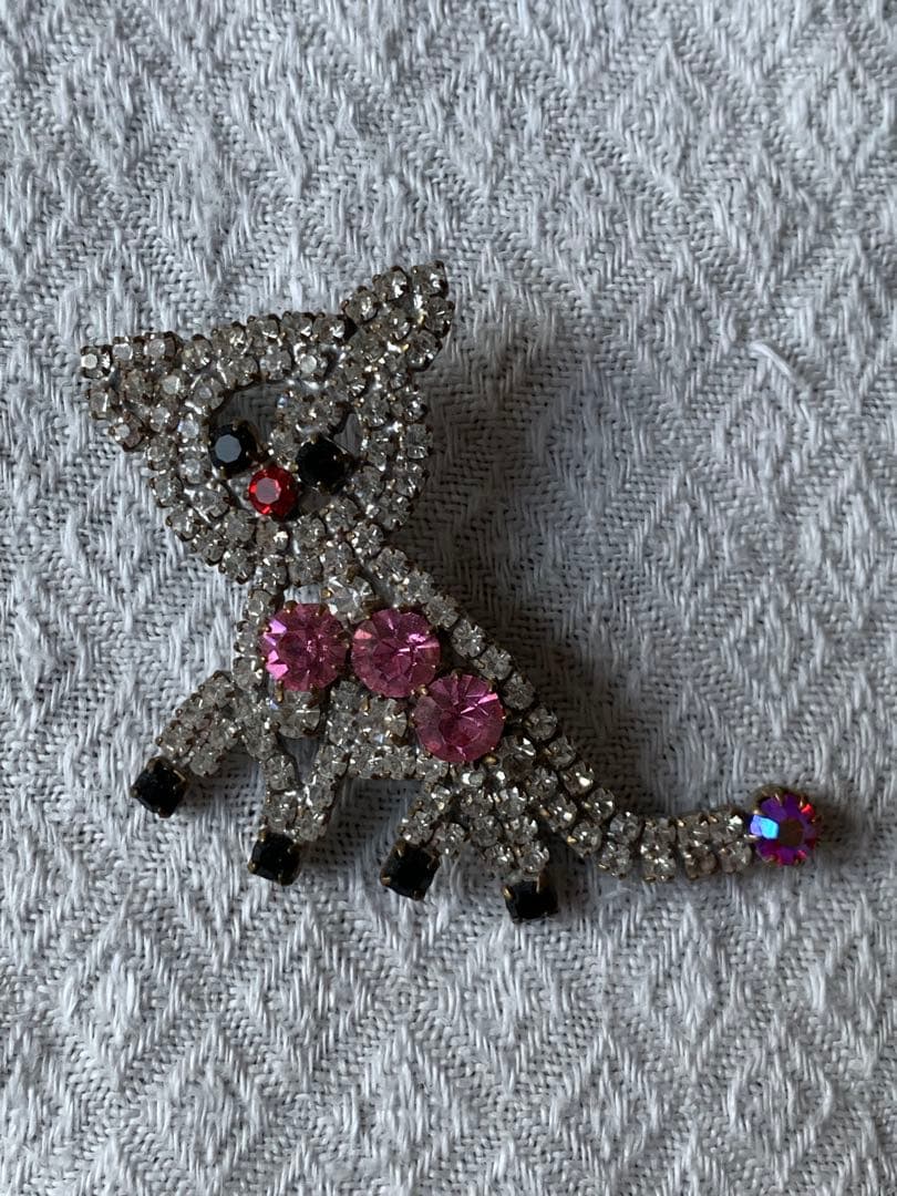 チェコガラスのブローチ ネコ キャット chat 猫