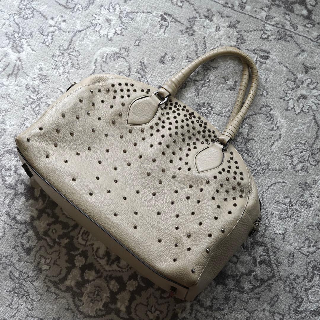 Christian Louboutin ボストンバッグ ベージュ ショルダー紐