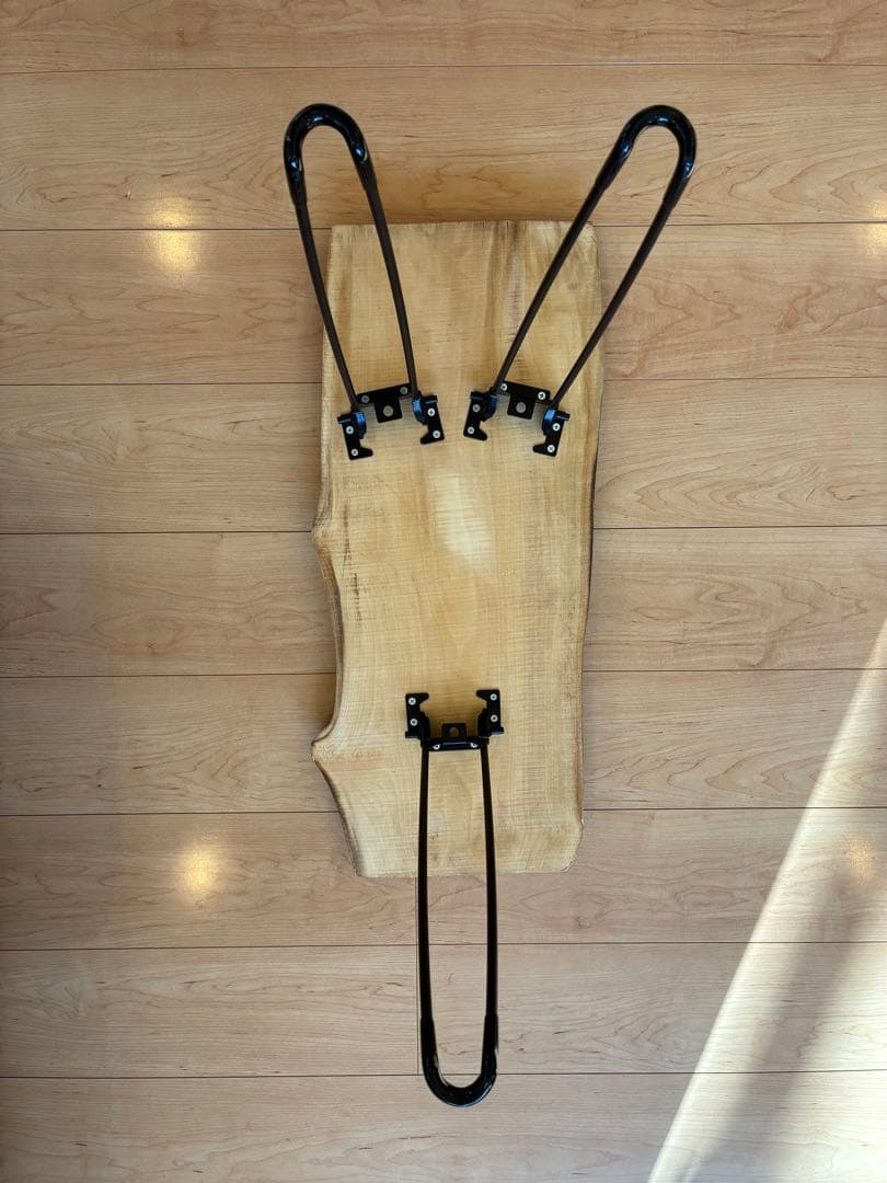 国産桂かつら【和モダンな佇まい】無垢天然一枚板サイドテーブル