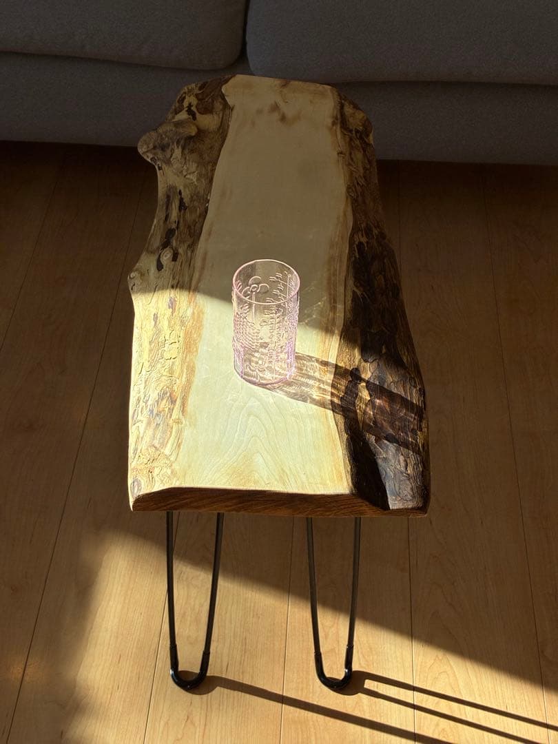 国産桂かつら【和モダンな佇まい】無垢天然一枚板サイドテーブル