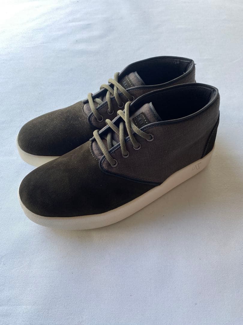 新品未使用　AREth BULIT スニーカー