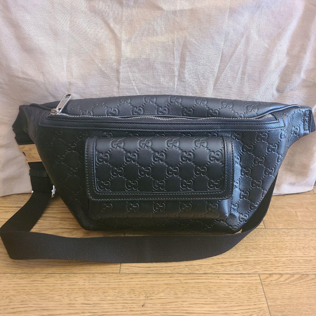 【超美品】ブラック GGパターン ボディバッグ