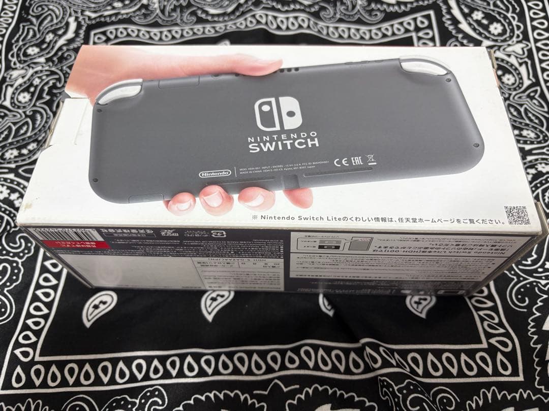 ニンテンドーSwitchrite モンハンライズ、SDカード、タイプCコード付き