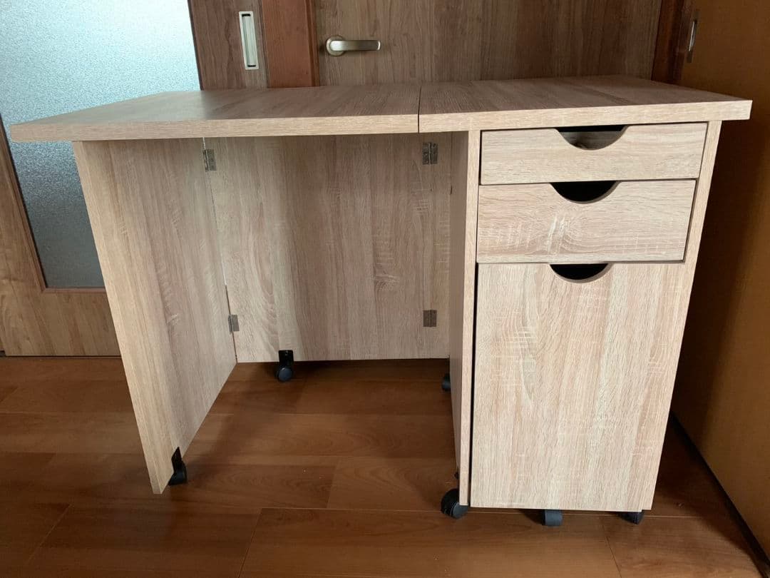 美品　LOWYAテーブル 　ミシン台引き出し収納